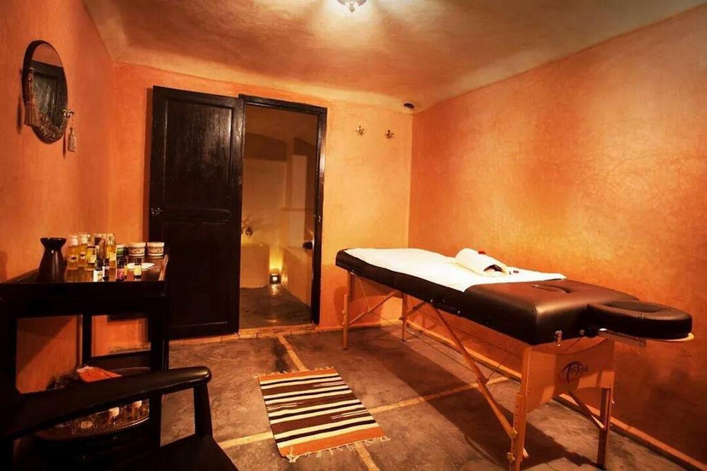 Riad Mounlight Marrakesh Luaran gambar